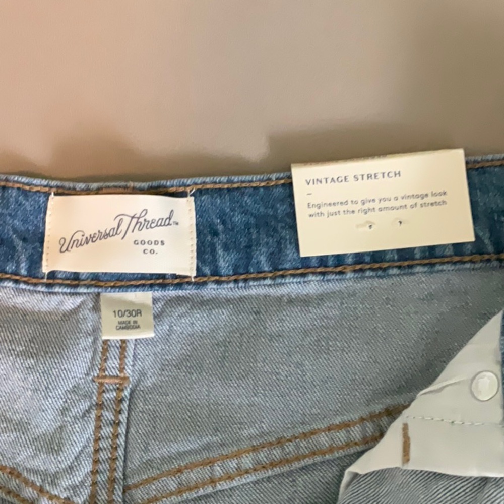 NWT Universal Threads ~ Vintage Bermuda Blue Jean Shorts - Picture 6 of 9